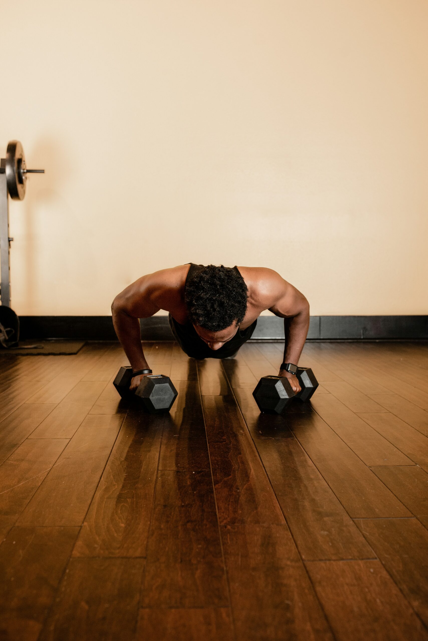 chest workout with dumbbells