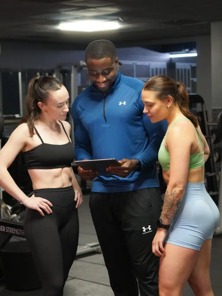 3-Day Strength Training Split for Curvy Women: Build Muscle & Embrace Your Curves