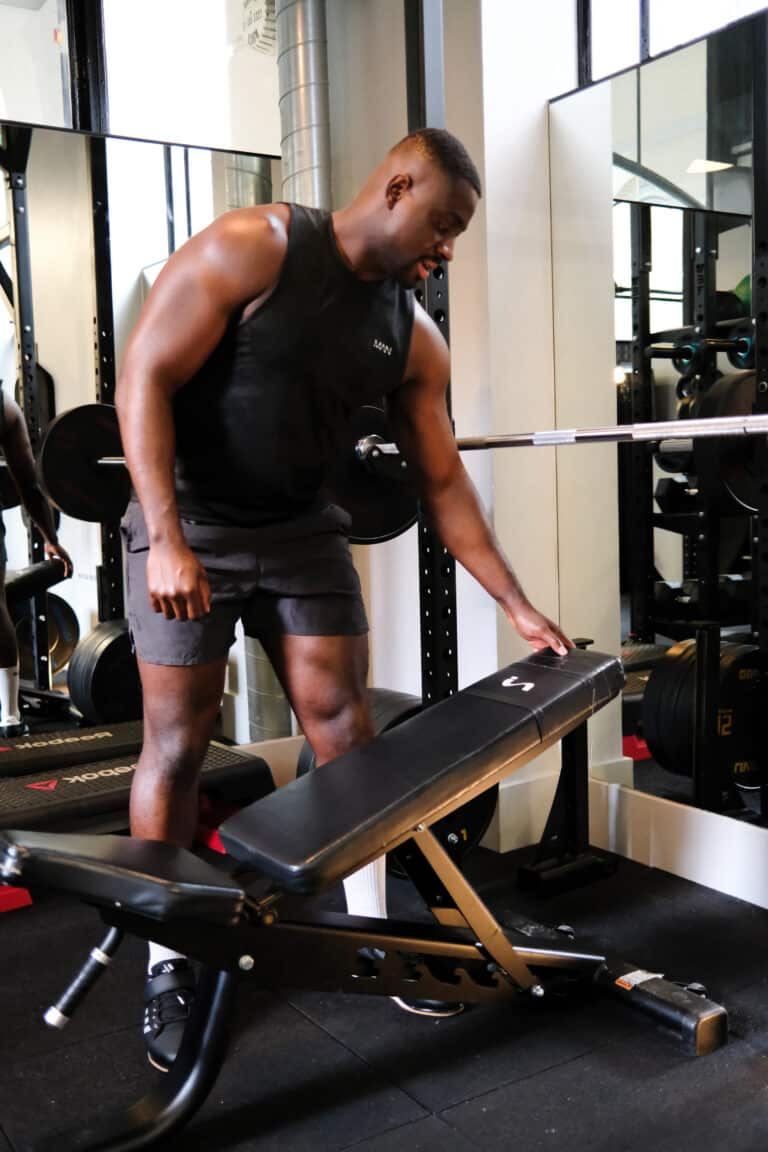 Your First 100kg Bench Press: Complete Roadmap | 12REPS