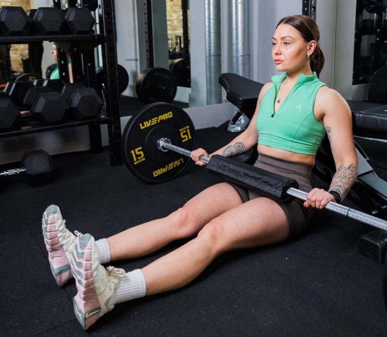 barbell hip thrust