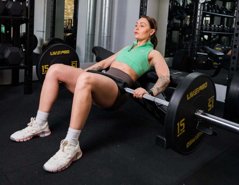 barbell hip thrust
