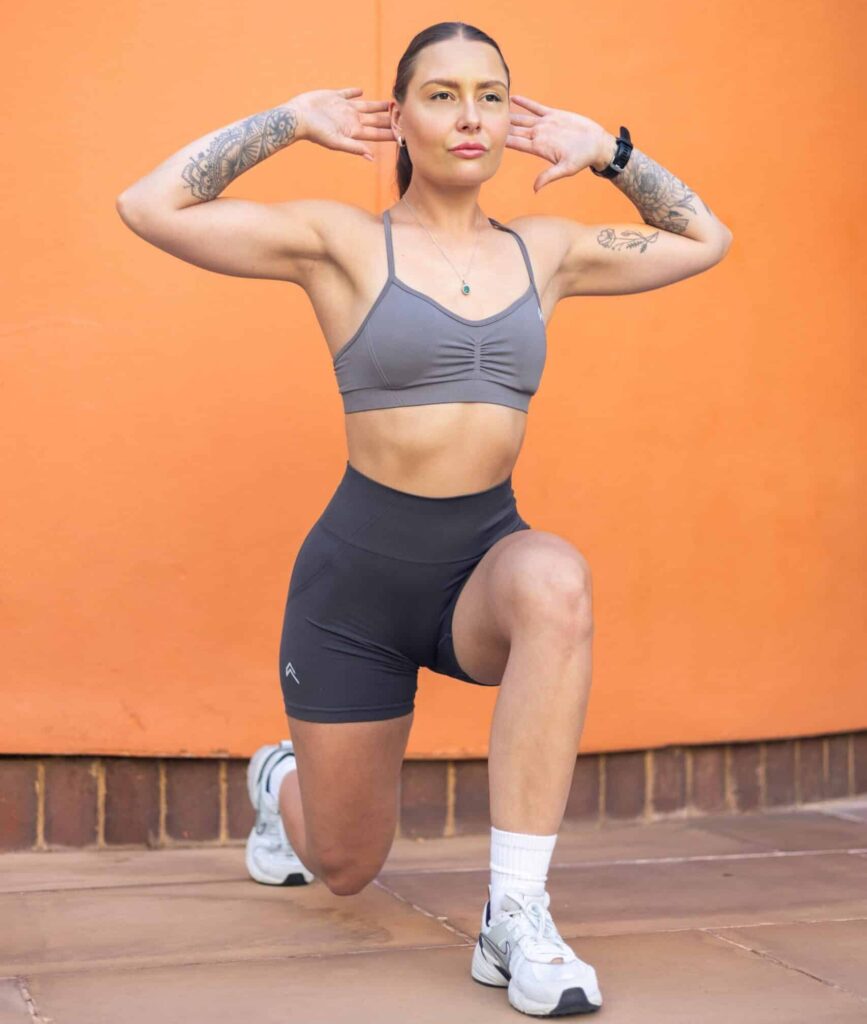 bodyweight reverse lunges