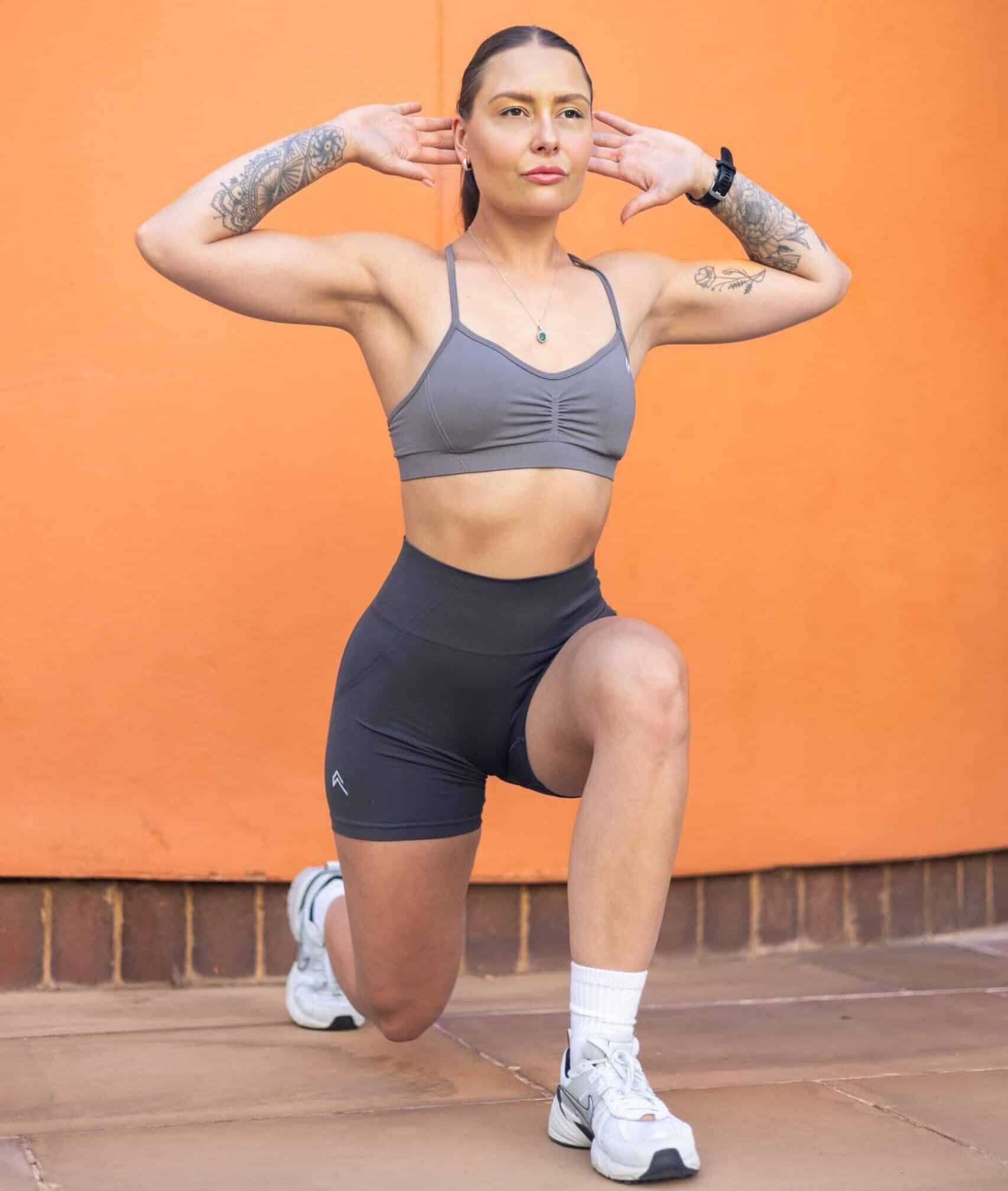 bodyweight reverse lunges