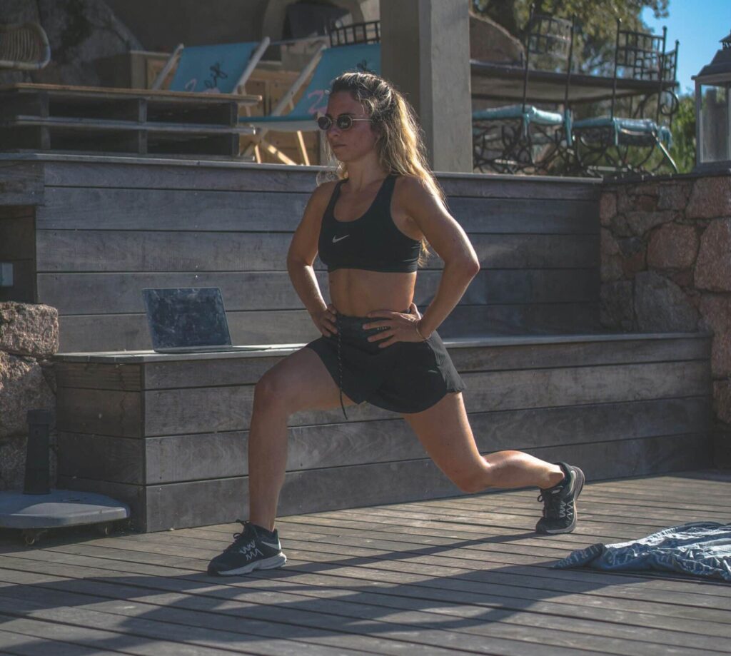Lunges Guide: Forward, Reverse, and Walking Lunges for Women