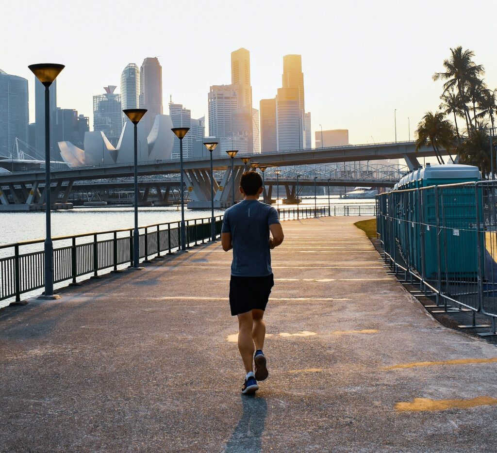 Running vs. Strength Training: The Ultimate Guide to Weight Loss