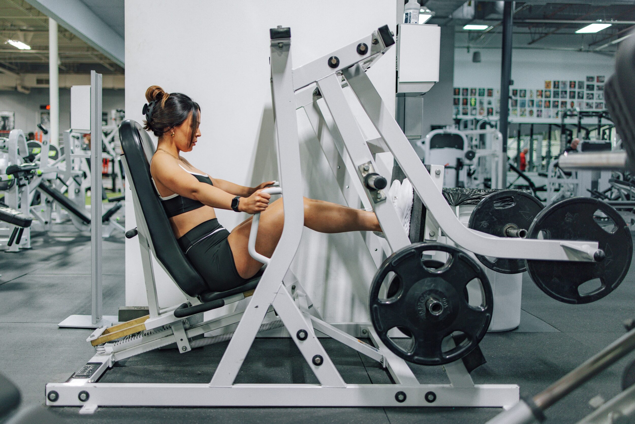 Women and Weightlifting: Why You Should Not Be Afraid of Picking Up a Dumbbell