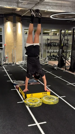 Discipline in the gym builds strength. Discipline in life builds character.

 #viral #fitness #reels 
#handstand #handstandwalk
